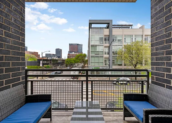 1 Free Parking Gym Balcony Sleeps 10 *